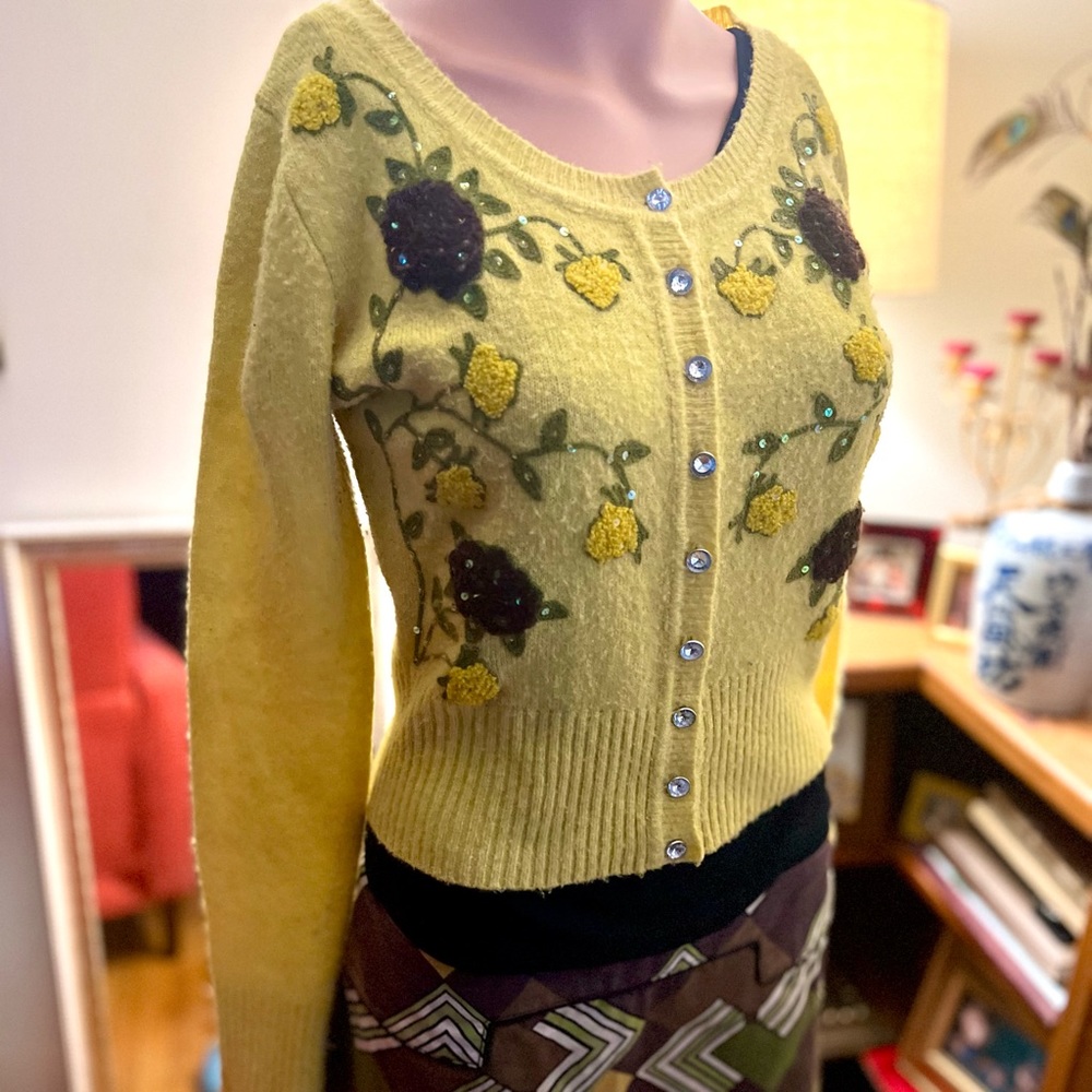 Vintage Sequined Embroidery Sweater
